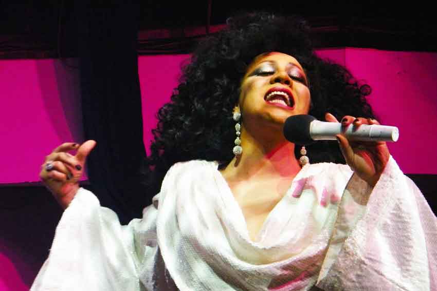 Drag Queens en een echte Koningin