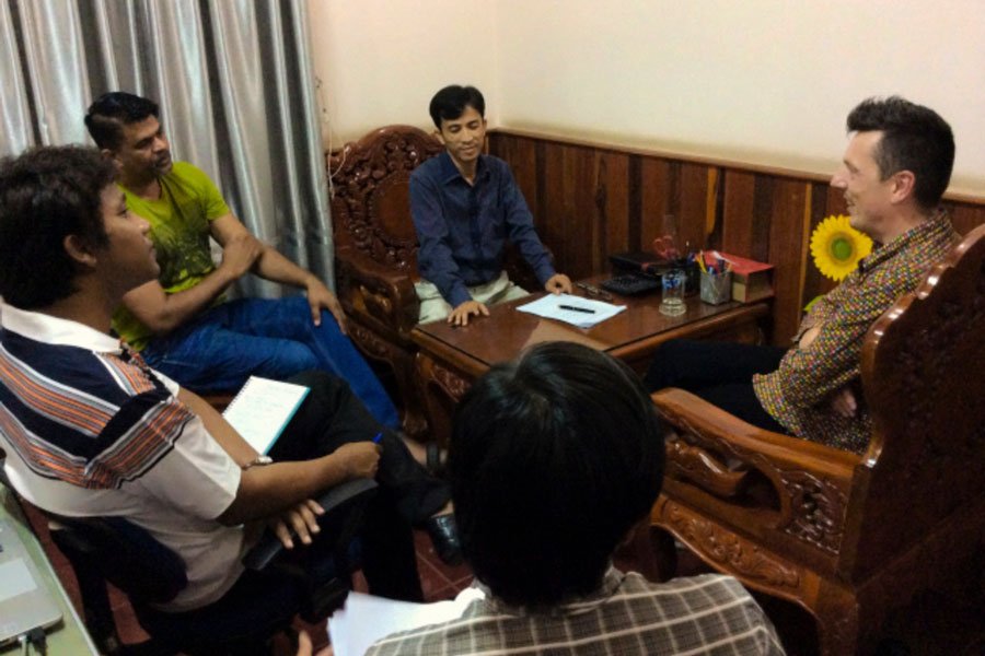 Cambodjaans vergaderen