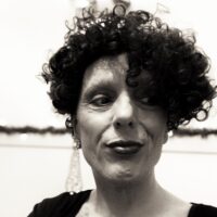 Wat is uw meisjesnaam?