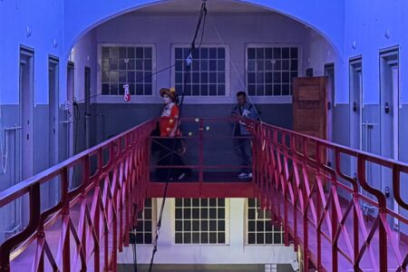 Zusters, leer, fetisj én queer art