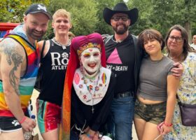 Zuster marcheert in Amsterdam